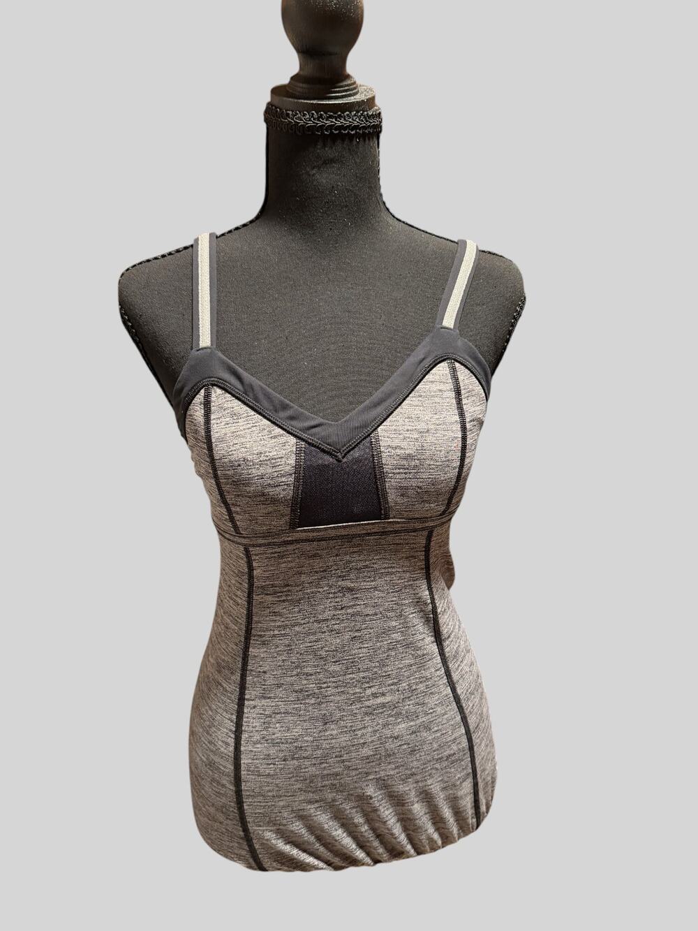 Lululemon Gray Heather Built-In Bra Workout Tank Top Size 6